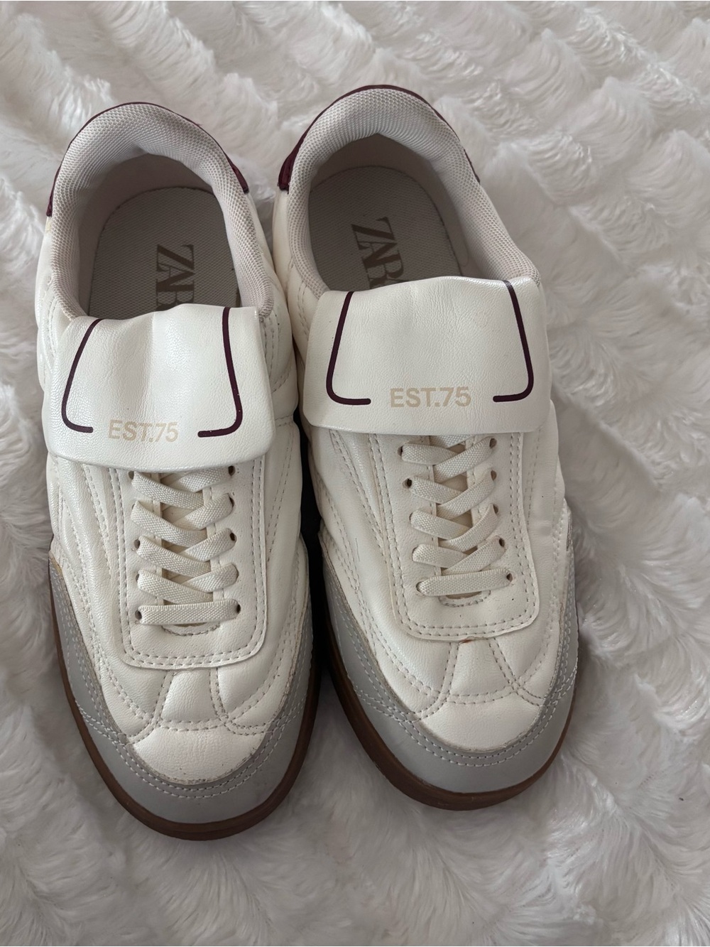 Zara  White Leather Sneakers with Brown Sole 37